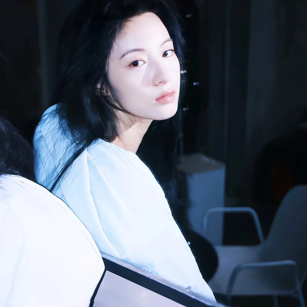 白雾谜岸